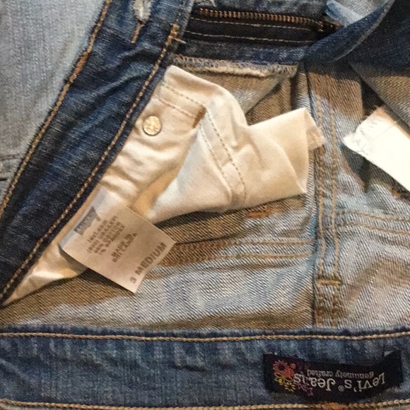 Levi Jeans - Picture 3 of 3
